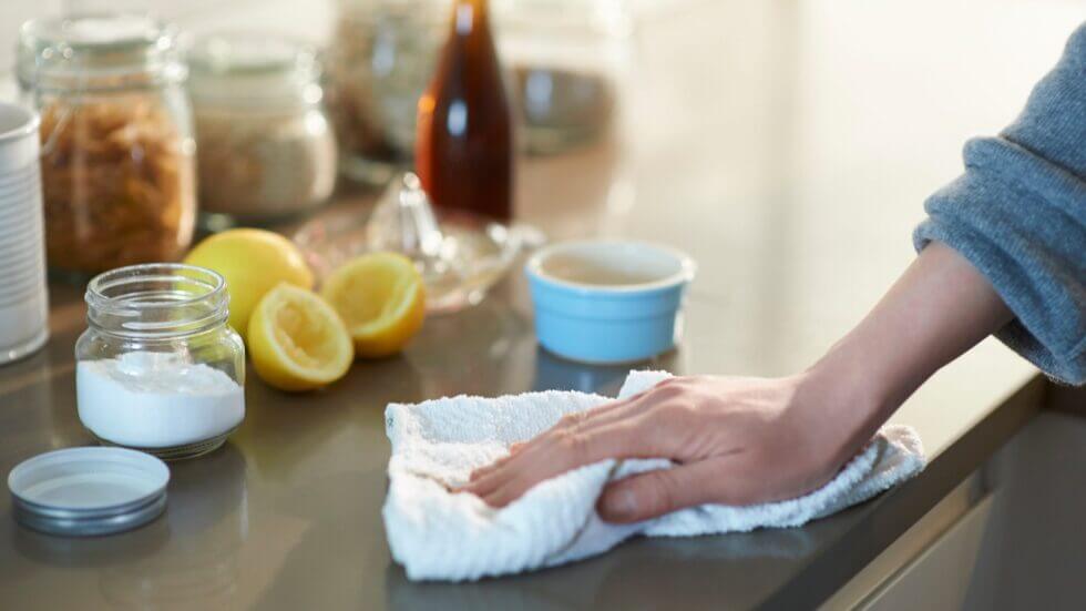 6-Best-Homemade-Cleaning-Solutions-980x551