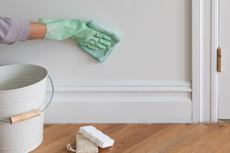 Best Way to Clean White Walls Without Removing Paint - Home Plus