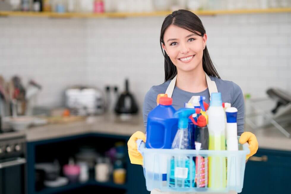 Cleaning-Companies-vs.-Independent-Clean