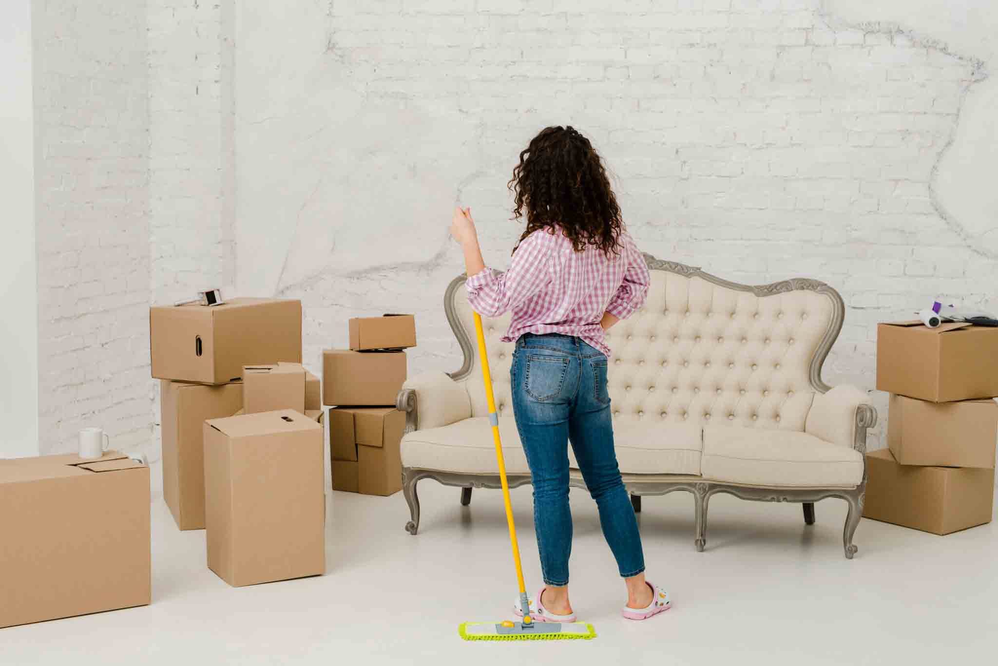reasons-to-hire-a-move-out-cleaning-service